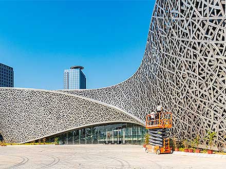 煙臺市全力推動重點項目建設(shè)